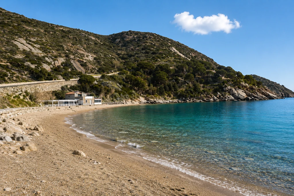Spiaggia delle Cannelle all’Isola del Giglio